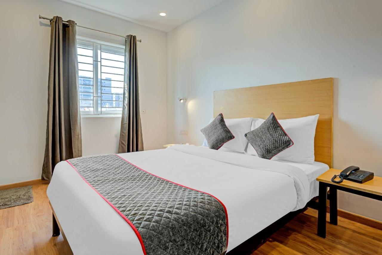 Oyo Townhouse 74871 Thoraipakkam Hotel เชนไน ภายนอก รูปภาพ